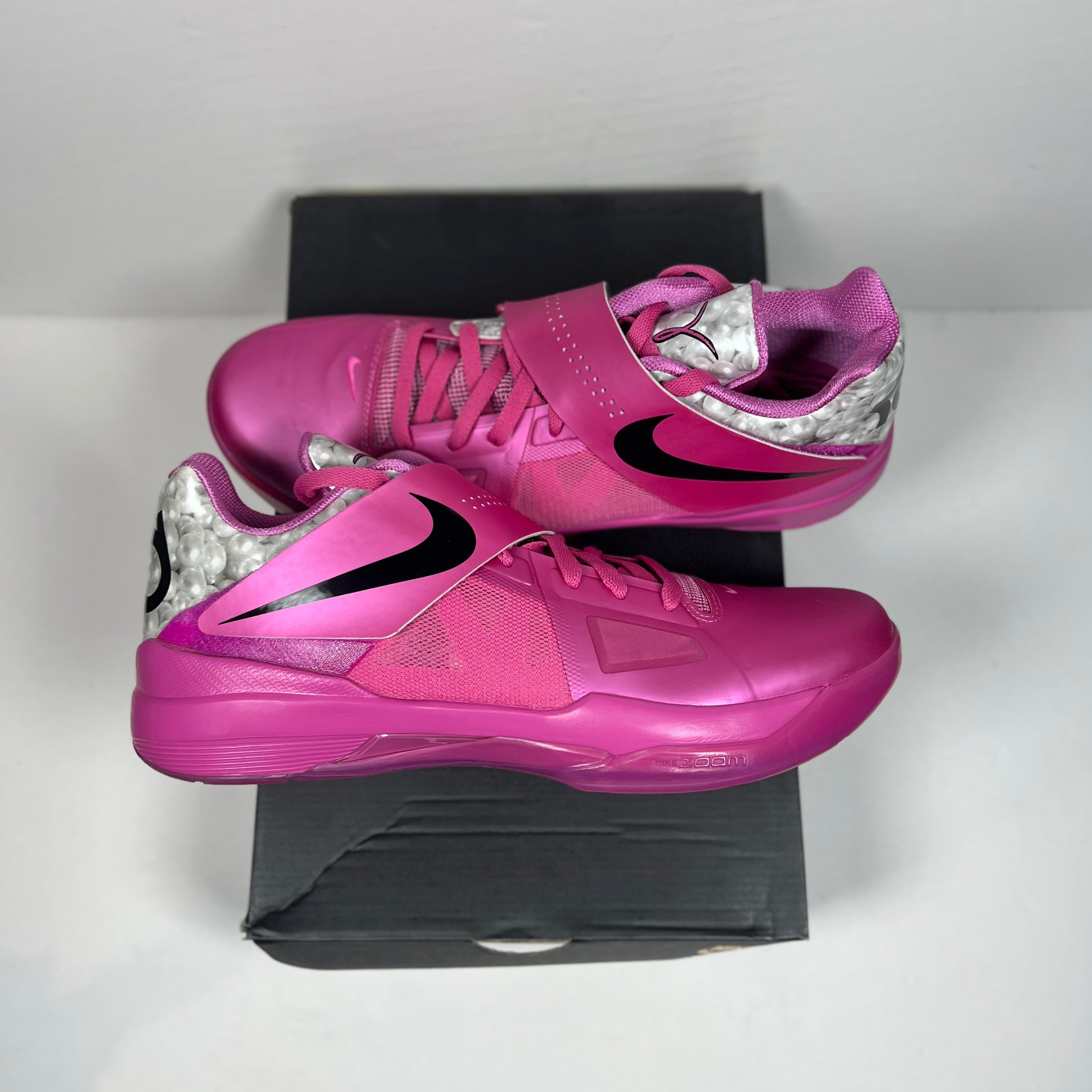 Nike KD 4 “Aunt Pearl” 2024